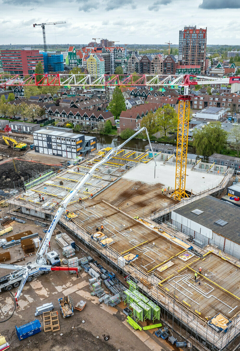 Zaandam (drone) April 2024--19.jpg